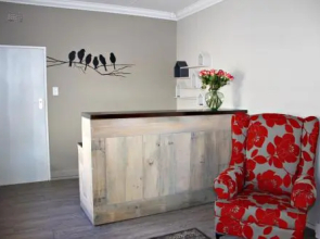 Green Kalahari Guesthouse