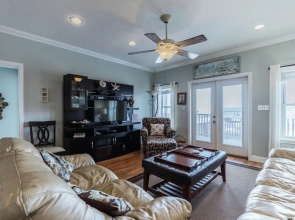 011 Chill Out Dauphin 4 Bedroom Home
