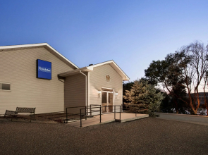 Travelodge by Wyndham Guernsey