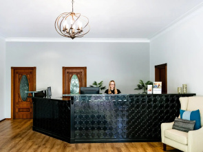 Best Western Plus Ambassador Orange