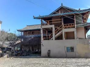 Theme Lovertree Holiday House