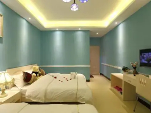 Haijiao Honglou Inn