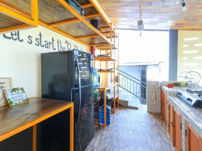 Hostel Bukit Sangcure