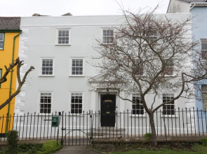 Monmouth House Apartments