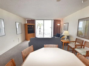0105 Waters Edge Resort 1 Bedroom Condo by Redawning
