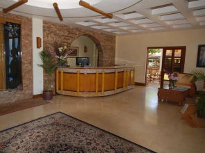 La Parola Orchids Beach Resort