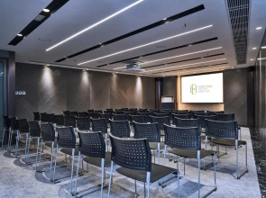 Hotel Ease Tsuen Wan