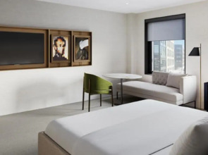 Hotel AKA Alexandria