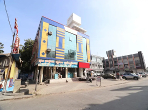 Hotel Golden Bangla by OYO Rooms