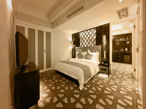 Paramount Gallery Hotel