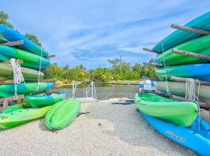 Cabins at Bonefish Bay