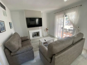 Duplex 3 Bedroom Top Floor F-3