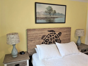 Driftwood #4 - Dog Friendly! Nightly Stays Allowed! 2 Bedroom Cottage