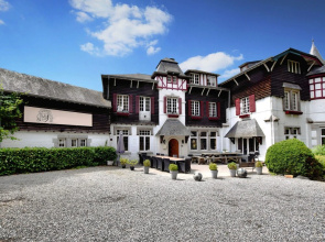 Beautiful, Authentic Group House With Modern Amenities in Mondain Spa