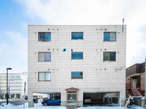 Silk Court 202