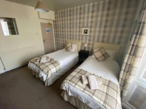 Queens Hotel