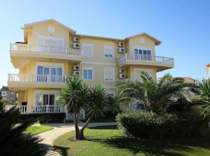 Cleodora Apartment