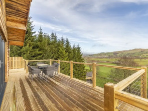 Throstle Nest Farm Lodges