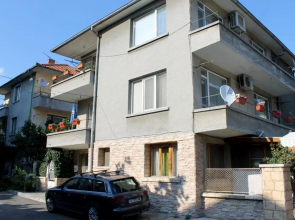 Sunny Day Apartment