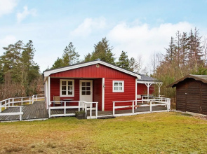 Rustic Holiday Home in Hemmet near Fjord