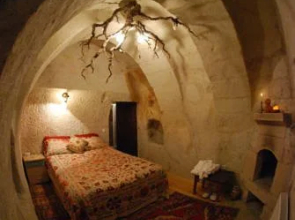wonderland cave hotel