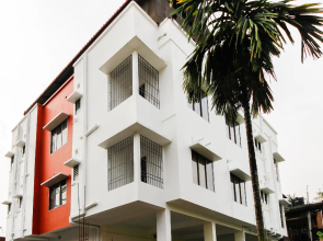 Collection O 36138 Aditya Guest House 1