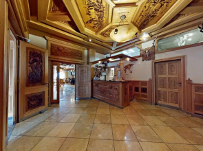 Hotel Diana