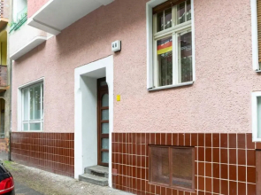 Cozy 2 room apartment next to Hermannstraße