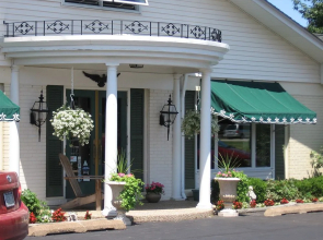 Glass House Inn