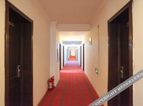 Aojiang Hotel(如皋傲江宾馆)