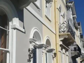 Court House Apartment