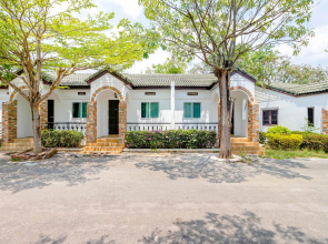 OYO 863 Davikarn Resort