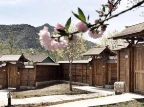 Yun Ju Courtyard Apartment