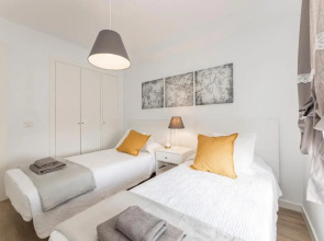 Flower Beach Suite 20