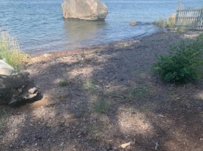 Charmig stuga av rustik stil i Stockholms område