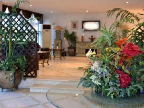 Boudl City Center Hotel