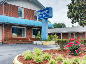 Rodeway Inn & Suites Williamsburg