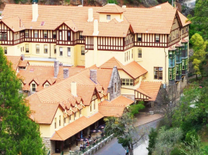 Jenolan Caves House