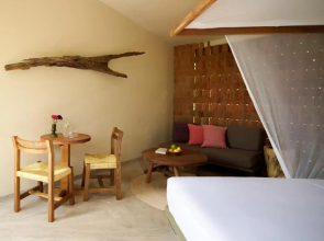 Cocolia Hotel