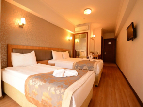 Grand Anzac Hotel