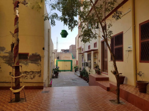 Vinayak Guest House
