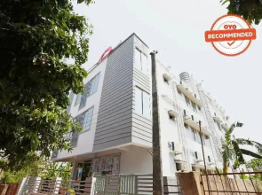 Hotel Bhinna Sakala by OYO Rooms
