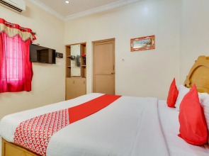 OYO Flagship 76138 K7 Lodge