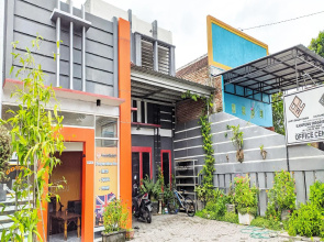 OYO 3012 Coupis Guesthouse Syariah