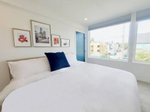 Casper King Bed w/Private office & Rooftop Deck