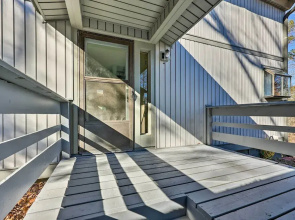 Near Ouachita River: Home w/ Deck in Hot Springs