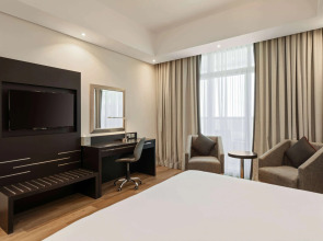 Отель Ramada by Wyndham Dubai Barsha Heights