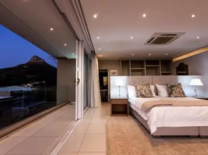 Camps Bay Luxury Villa