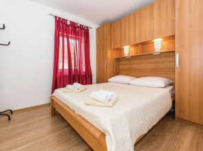Beautiful Home in Primosten With Wifi and 4 Bedrooms