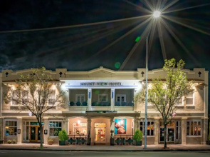 Mount View Hotel & Spa